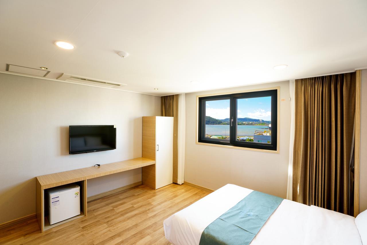 Blue Mountain Hotel Songsan-ni Ngoại thất bức ảnh