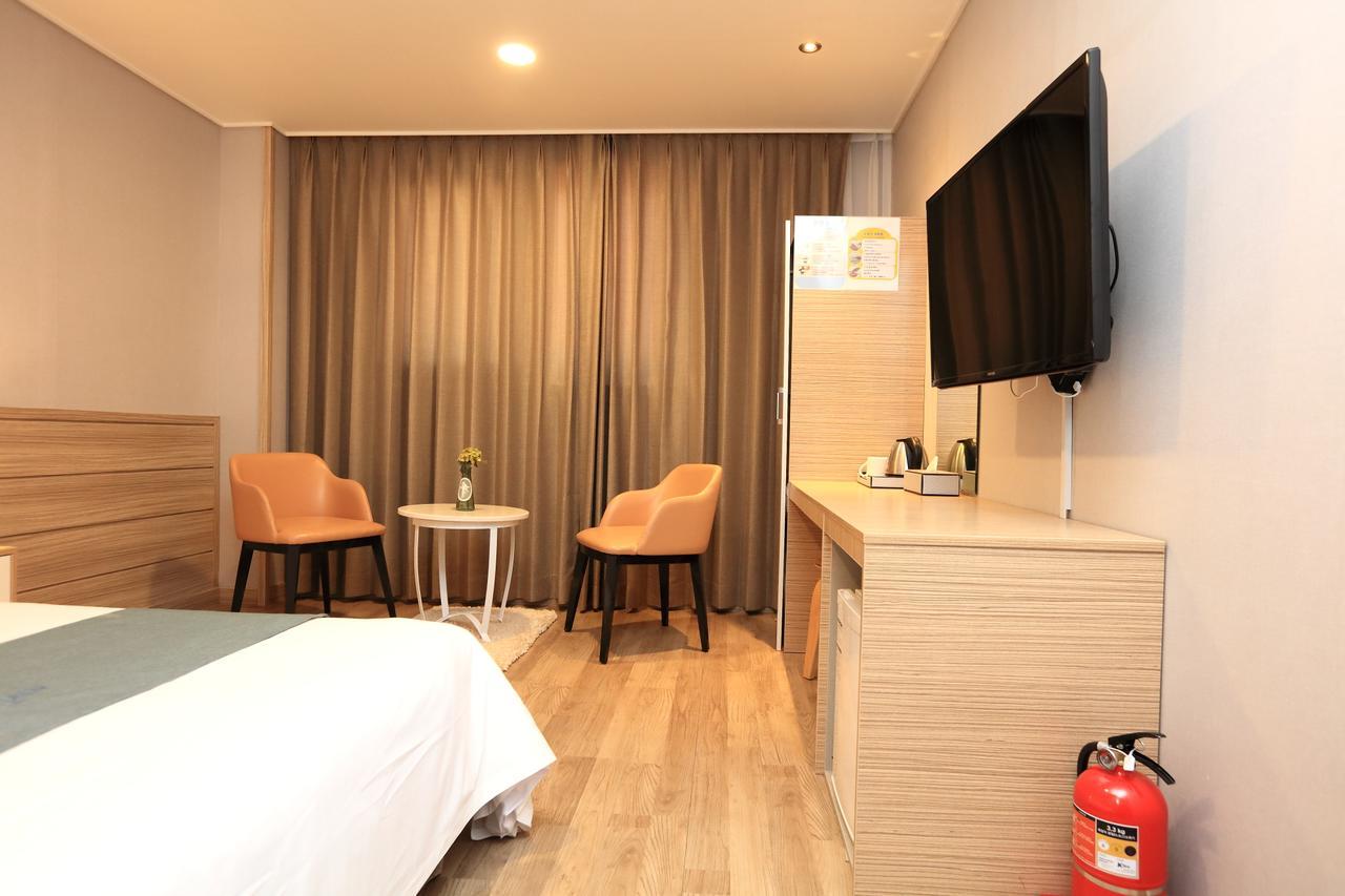 Blue Mountain Hotel Songsan-ni Ngoại thất bức ảnh