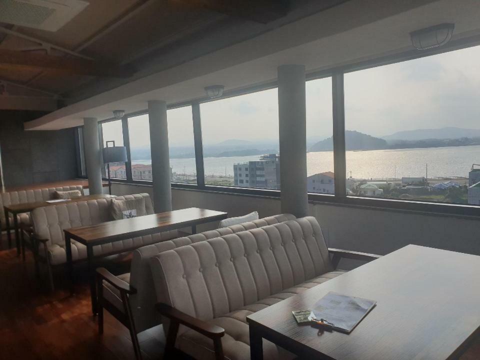 Blue Mountain Hotel Songsan-ni Ngoại thất bức ảnh