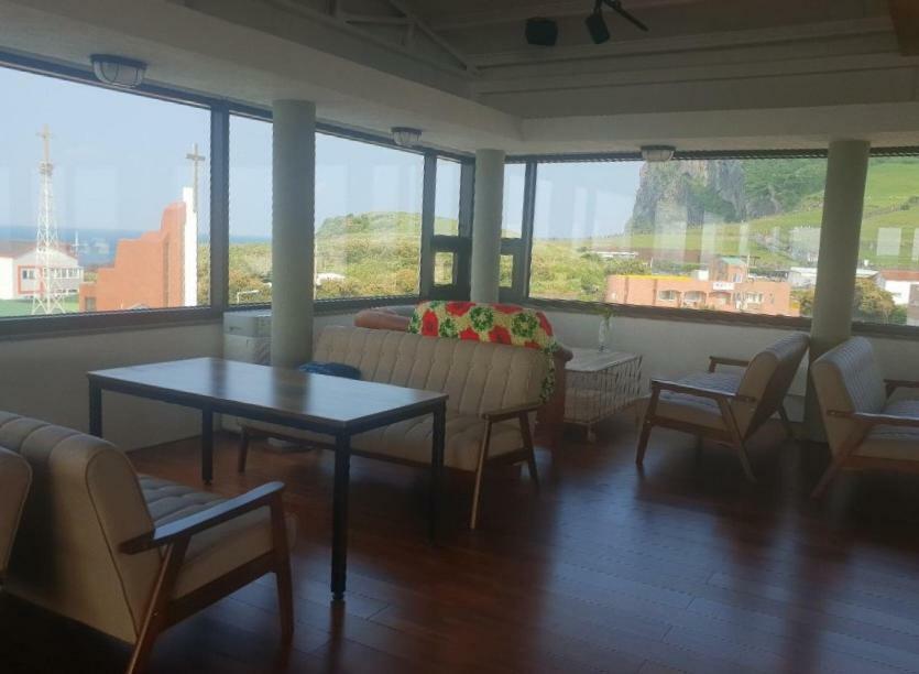 Blue Mountain Hotel Songsan-ni Ngoại thất bức ảnh